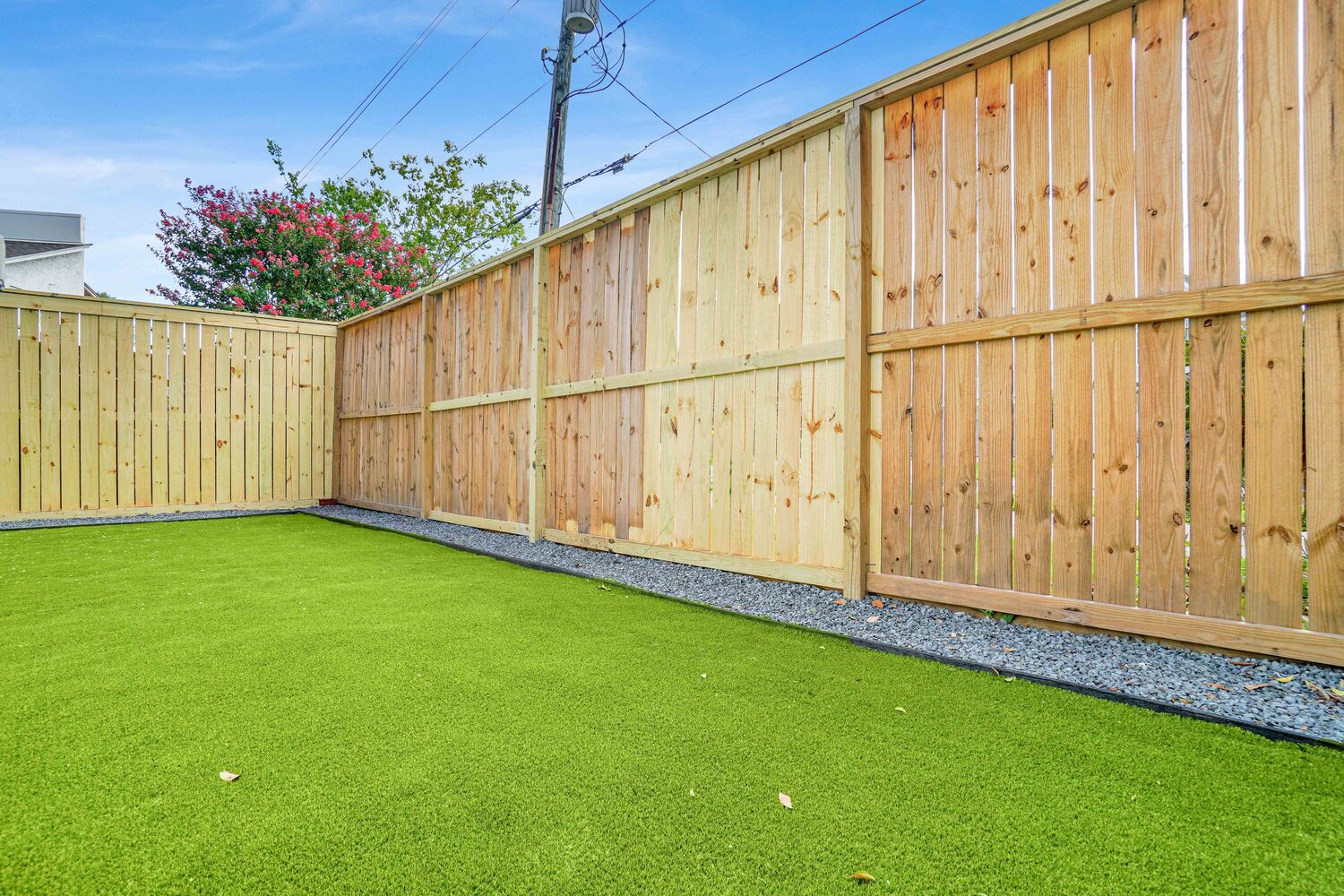 Orion-Turf-And-Landscape_Houston-Artificial-Grass_Backyard9
