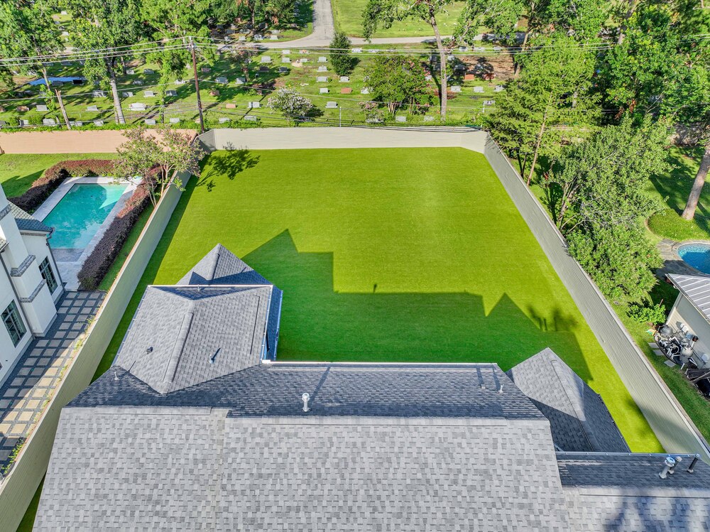 artificial grass in large backyard - Orion Turf and Landscape