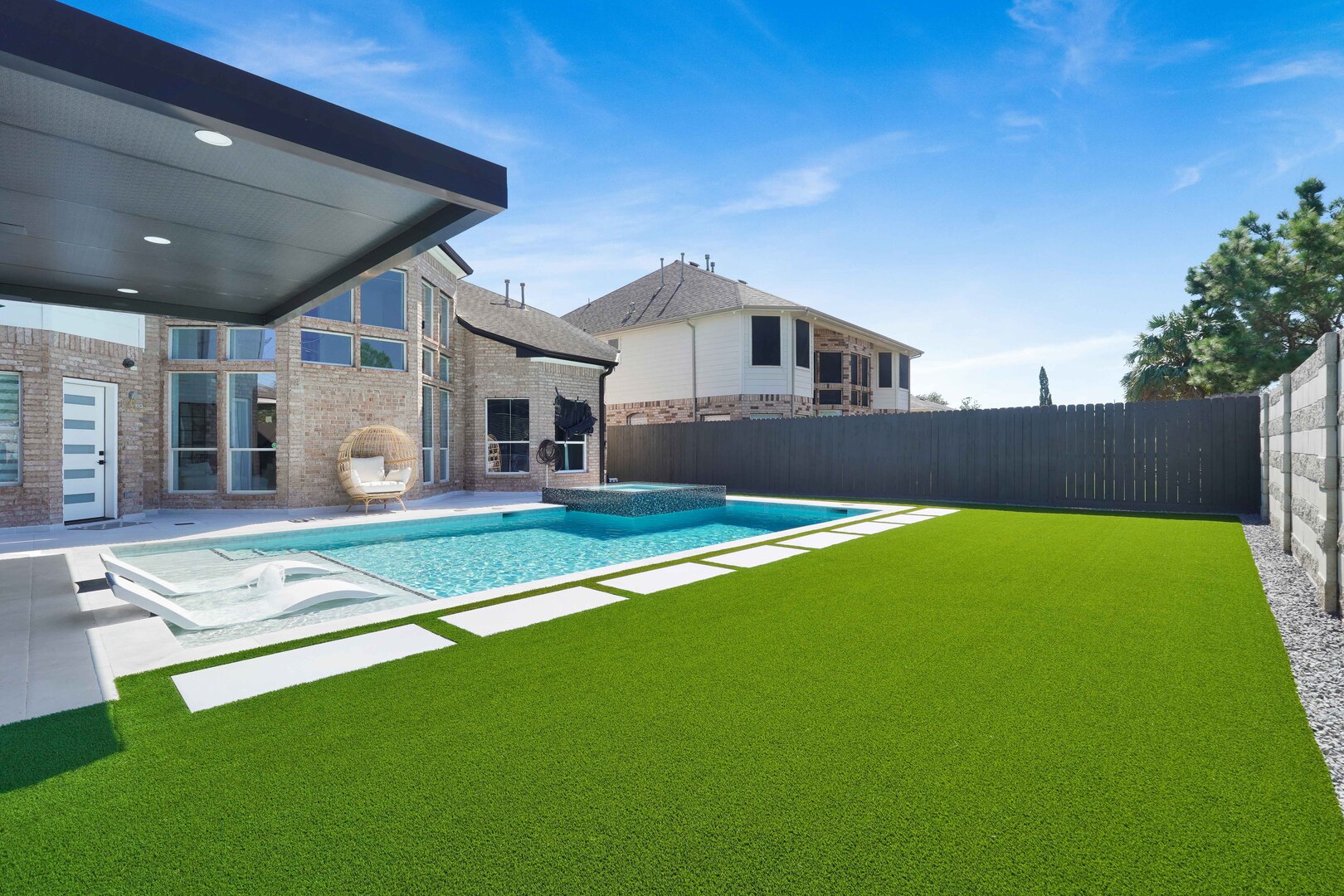 Orion-Turf-And-Landscape_Houston-Artificial-Grass_Houston-Landscape-109