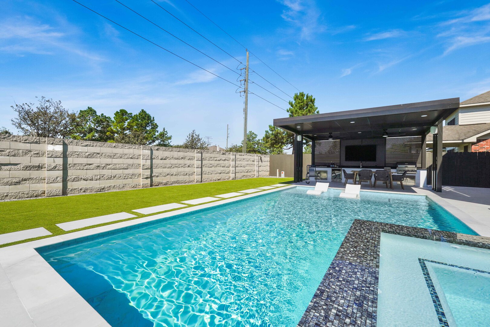 Will Water Negatively Affect My Houston Artificial Turf Installation?  - Orion turf & Landscape Blog