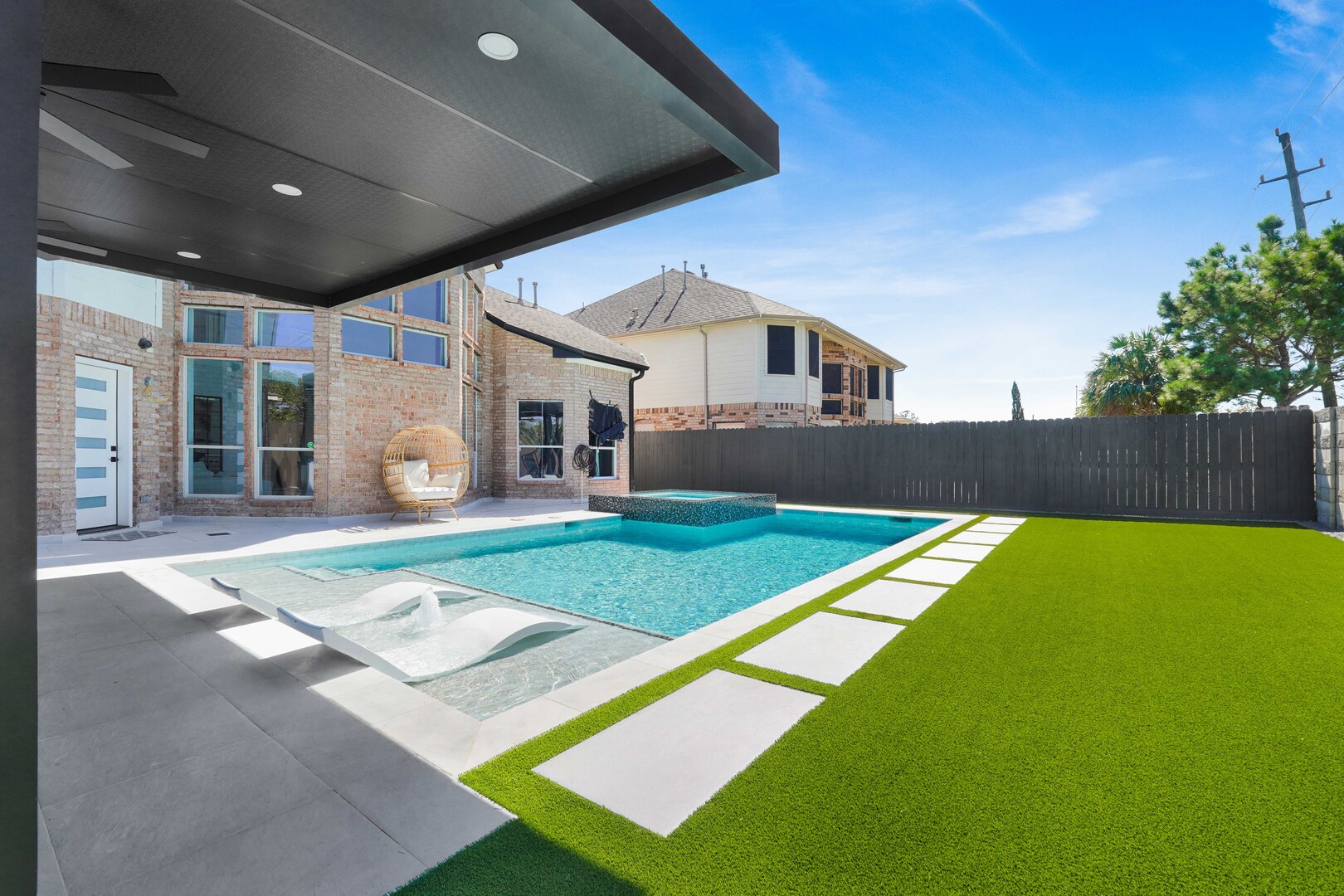 Orion-Turf-And-Landscape_Houston-Artificial-Grass_Houston-Landscape-115