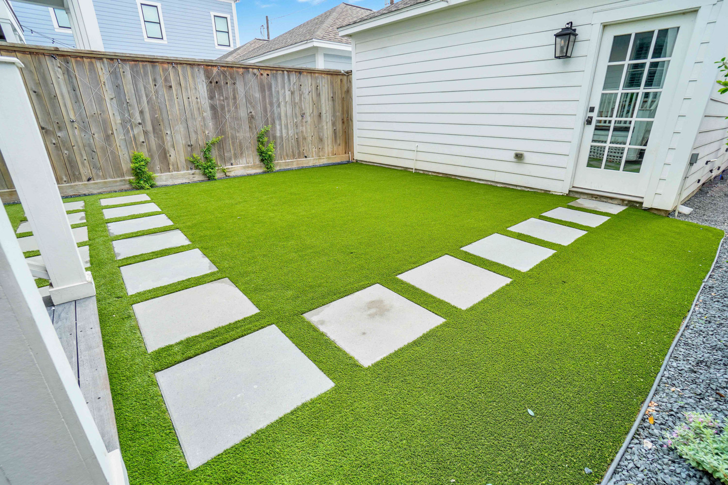 Orion-Turf-And-Landscape_Houston-Artificial-Grass_Houston-Landscape-38