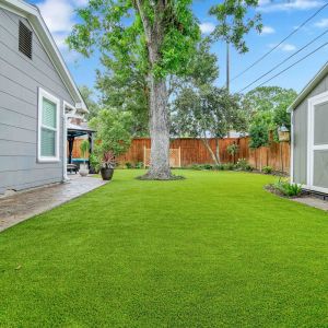 Orion-Turf-And-Landscape_Houston-Artificial-Grass_Tool-Shed3