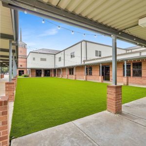 Artficial-turf--landscape-100034