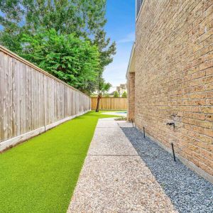 Artficial-turf--landscape-100048
